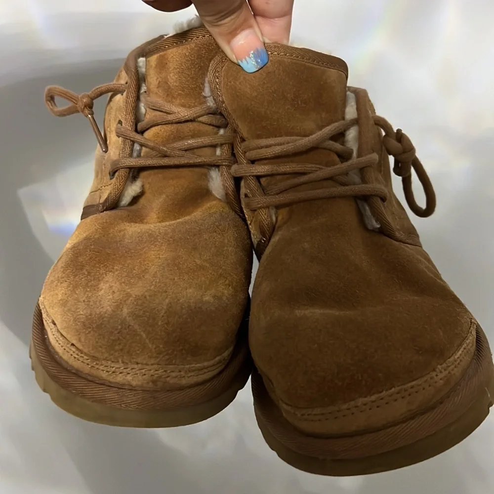 UGG Boots - Picture 2 of 4